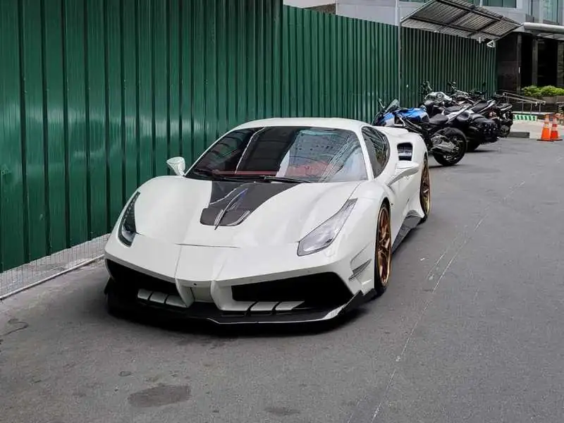 Ferrari 458 Italia (2015) spotted in Makati City, Philippines