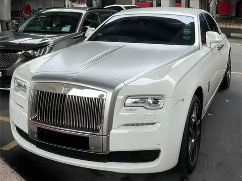 Rolls-Royce Wraith (2015) spotted in Petaling Jaya, Malaysia