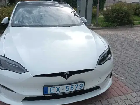 Tesla Model S (2022) spotted in Kuldīga, Latvia