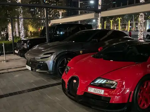 Bugatti Chiron spotted in Dubai