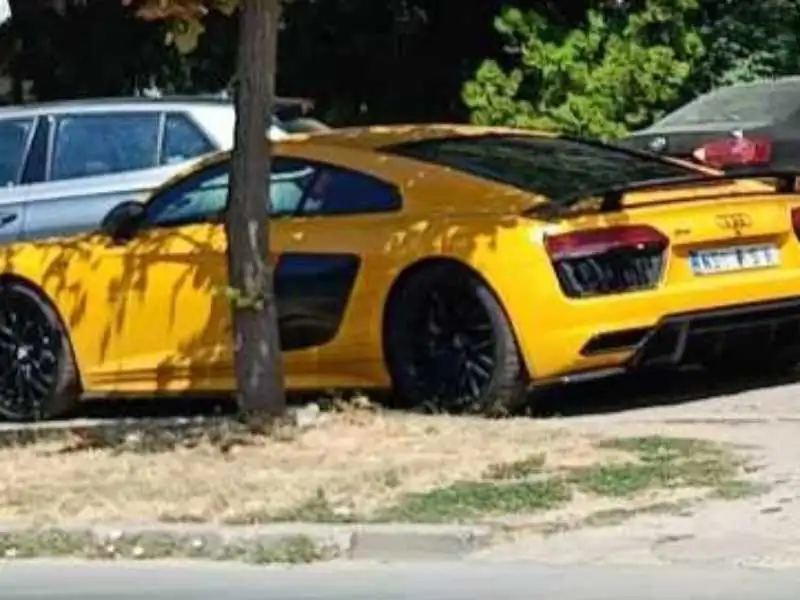Audi R8 spotted in Dubrovnik