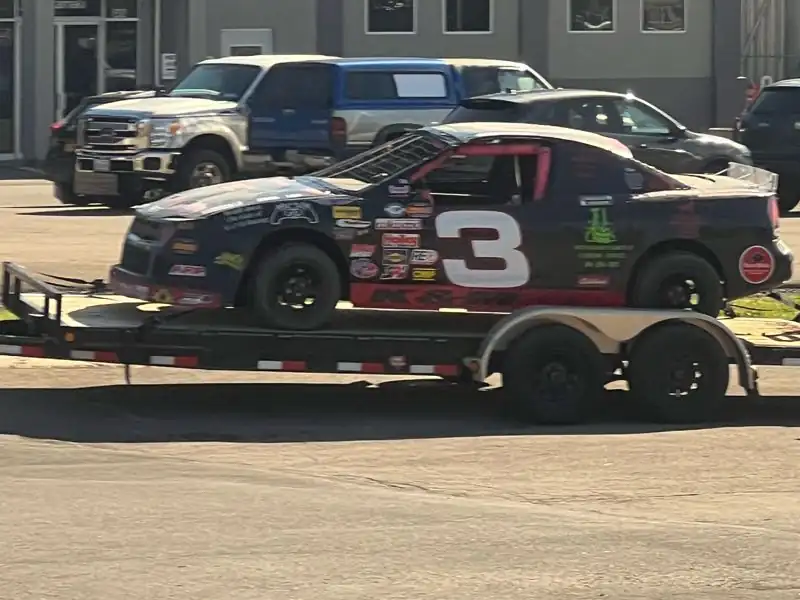 Chevrolet Intimidator (2001) spotted in Clay, United States