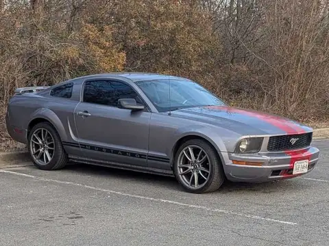 Ford Mustang (2006) spotted in Richmond, United States