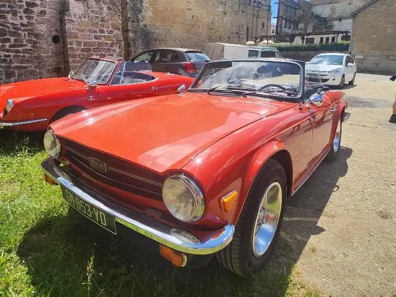 Triumph TR6 (1969) spotted in Châteauroux, France