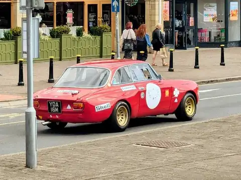 Alfa Romeo Giulia Sprint GT (1965) spotted in Cardiff, United Kingdom