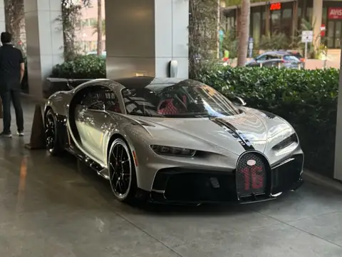 Bugatti Chiron spotted in Miami Beach