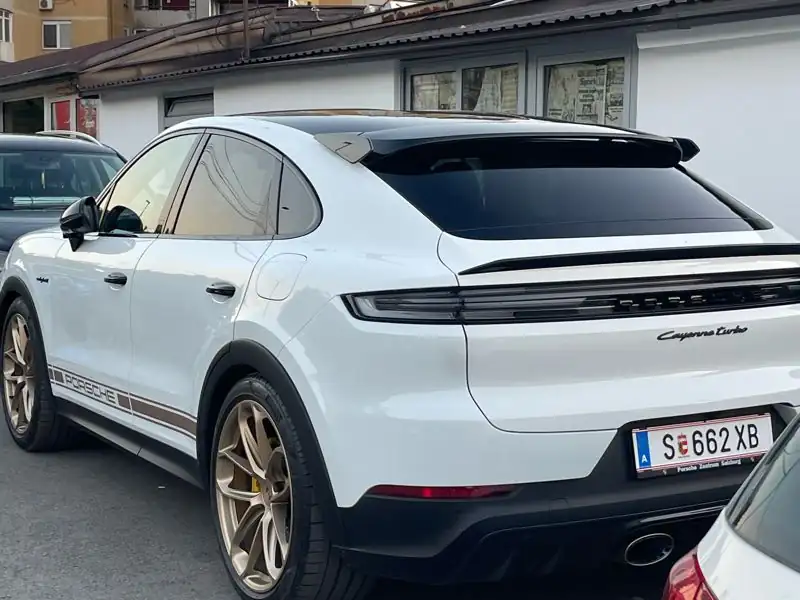 Porsche Cayenne Turbo (2022) spotted in Zenica, Bosnia and Herzegovina