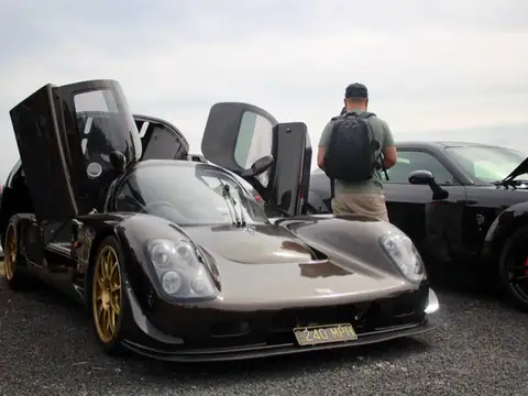 Pagani Zonda (2002) spotted in Toongabbie West, Australia