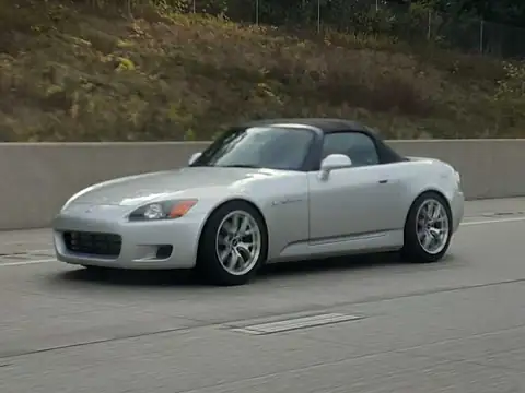 Honda S2000 (2000) spotted in Green Bay, United States