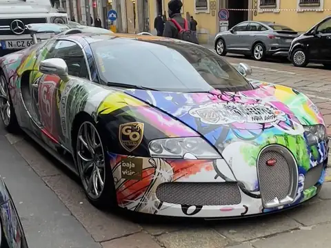 Bugatti Veyron (2015) spotted in Milan, Italy
