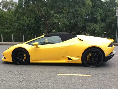 Lamborghini Huracán Spyder (2016) spotted in Brisbane, Australia