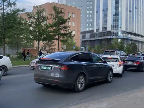 Tesla Model X (2019) spotted in Ulan Bator, Mongolia