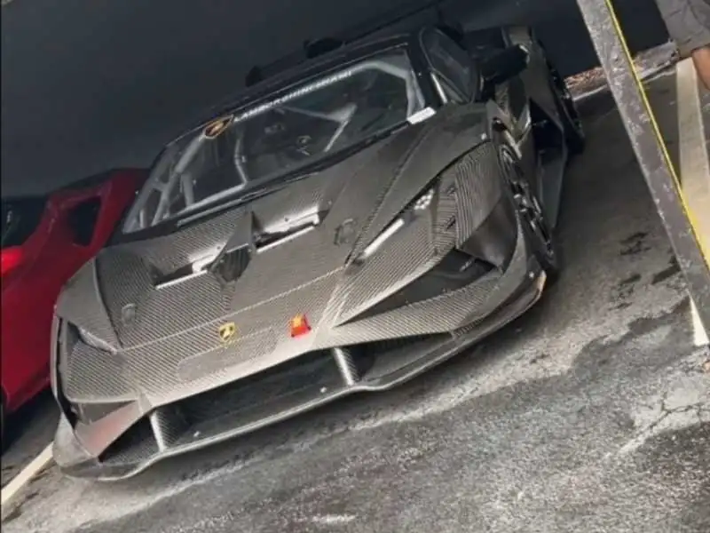 Lamborghini Huracan Super Trofeo EVO2 (2022) spotted in Vila Velha, Brazil