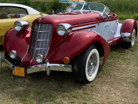 Stutz Supercharged (1934) spotted in Trnava, Slovakia