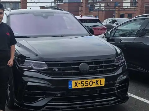 Volkswagen Touareg R (2022) spotted in Amersfoort, The Netherlands