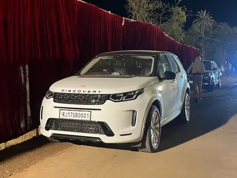 Land Rover Discovery (2021) spotted in Nimach, India