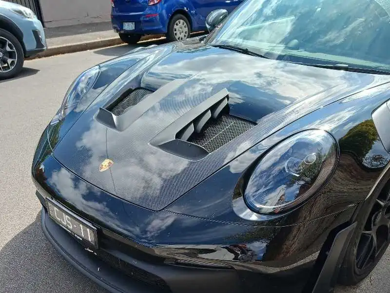 Porsche 918 Spyder spotted in Burnie