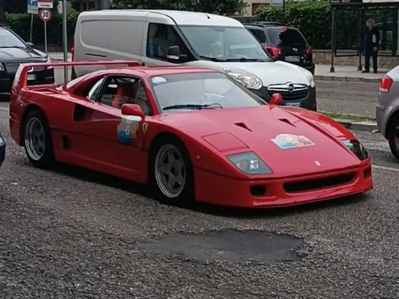 Ferrari F40 spotted in Lecce
