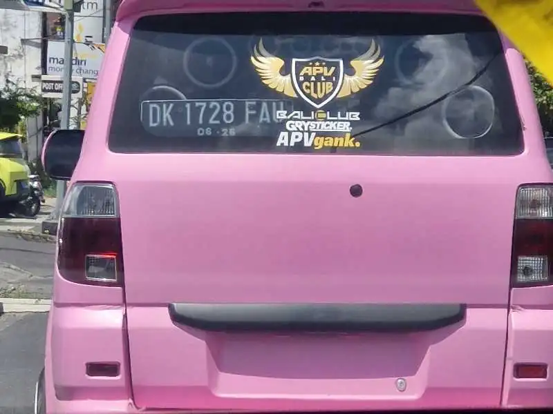 Suzuki APV (2006) spotted in Denpasar, Indonesia