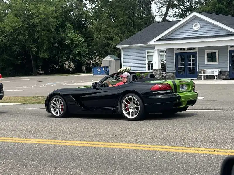 Dodge Viper spotted in Cleveland