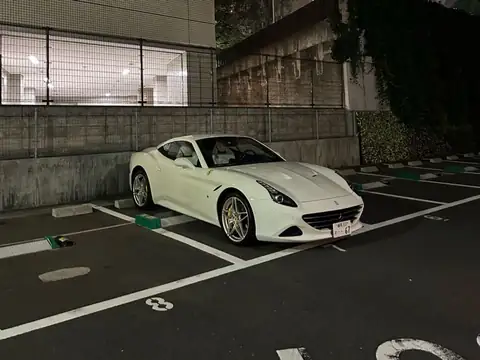 Ferrari California T (2014) spotted in Tokyo, Japan