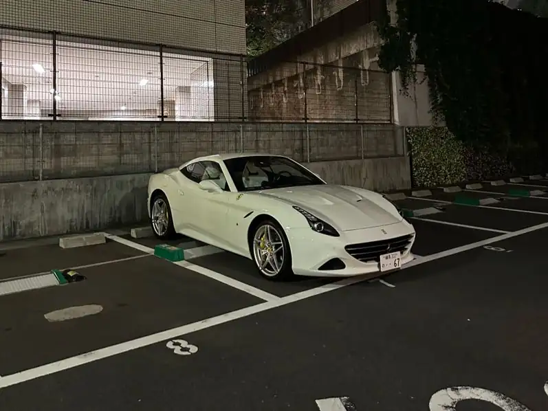 Ferrari California T (2014) spotted in Tokyo, Japan
