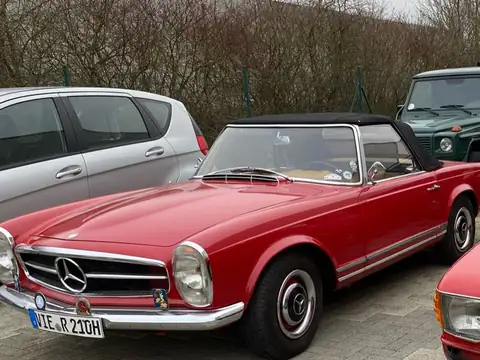 Mercedes-Benz Pagoda (1967) spotted in Mühlhausen, Germany