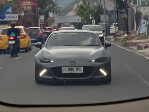 Mazda MX-5 Miata (2020) spotted in Bandar Lampung, Indonesia