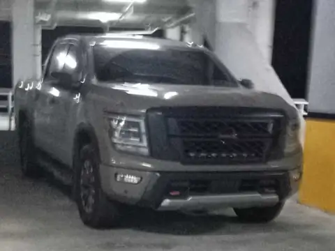 Nissan Titan (2023) spotted in Panama City, Panama