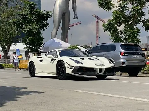 Ferrari 488 GTB (2015) spotted in Pasig City, Philippines