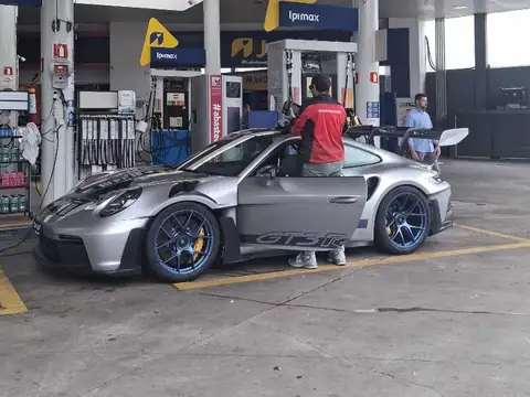 Porsche 911 GT3 RS (2023) spotted in São Paulo, Brazil
