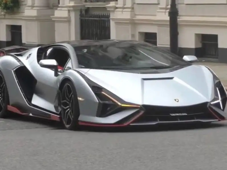 Lamborghini Sian (2021) spotted in Nuova Zelanda, New Zealand