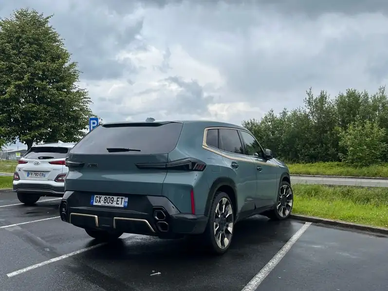 BMW X7 (2022) spotted in Lille, France