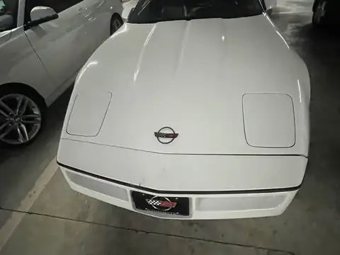 Chevrolet Corvette C4 (1985) spotted in Coquitlam, Canada