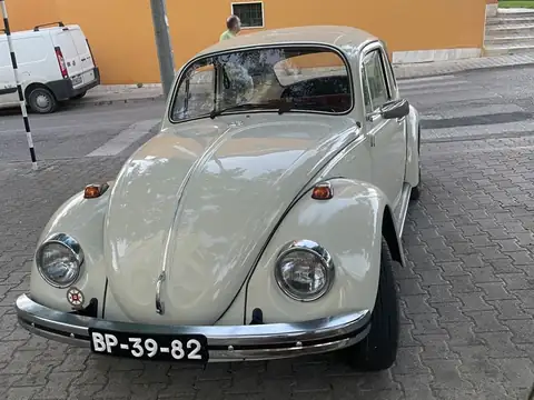 Volkswagen Beetle (1970) spotted in Amora, Portugal