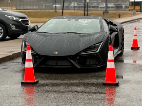Lamborghini Revuelto (2023) spotted in Naperville, United States