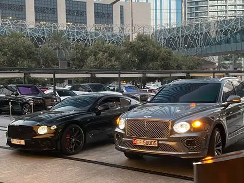 Bentley Continental GT & Bentayga (2023) spotted in Dubai, United Arab Emirates