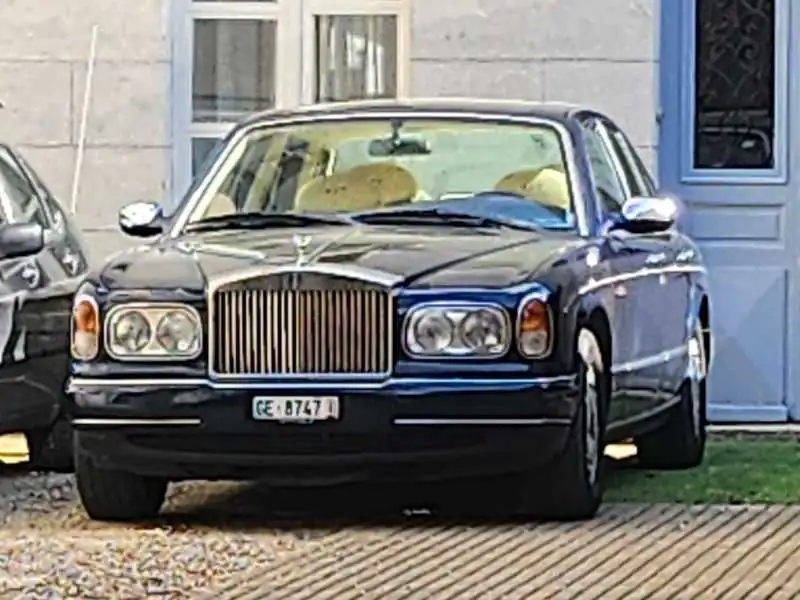 Rolls-Royce Silver Seraph (1998) spotted in Fontainebleau, France