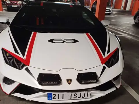 Lamborghini Huracán (2021) spotted in Tarnów, Poland