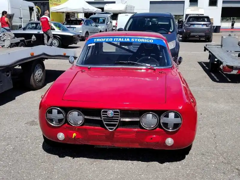 Alfa Romeo GTA spotted in Rome