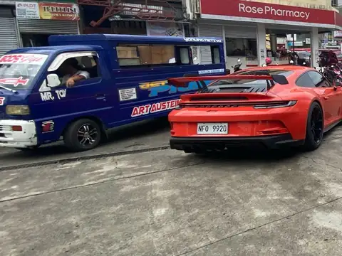 Porsche 911 GT3 (2022) spotted in Malaybalay, Philippines
