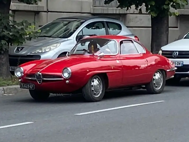 Alfa Romeo Giulietta Sprint spotted in Clermont-Ferrand