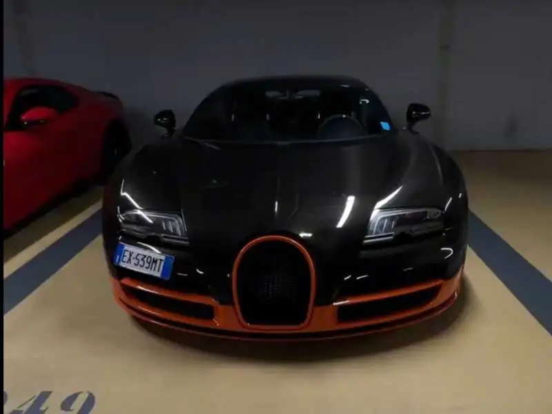 Bugatti Veyron spotted in Kaunas