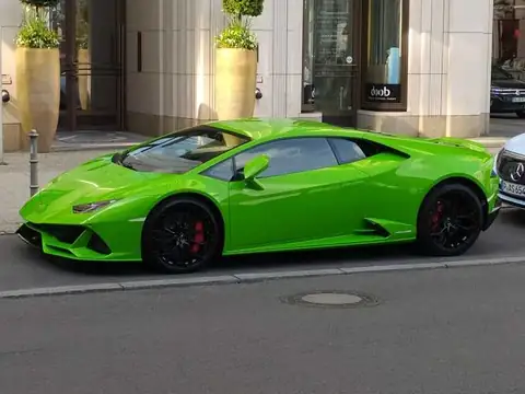 Lamborghini Huracán (2021) spotted in Berlin, Germany