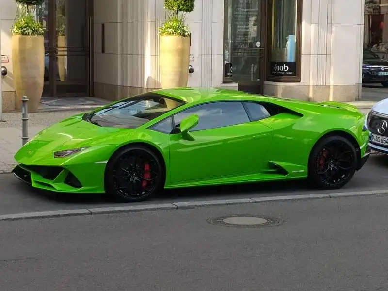 Lamborghini Huracán (2021) spotted in Berlin, Germany