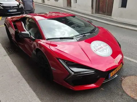Lamborghini Revuelto spotted in Passy