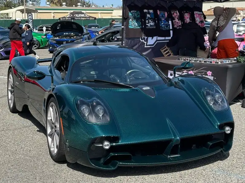 Pagani Zonda spotted in Fresno