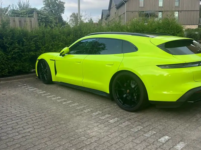 Porsche Taycan Turbo S Sport Turismo (2022) spotted in Hamburg, Germany