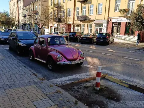 Volkswagen Beetle (1970) spotted in Radom, Poland