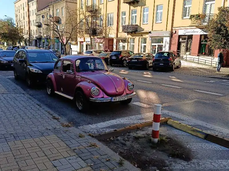 Volkswagen Beetle (1970) spotted in Radom, Poland